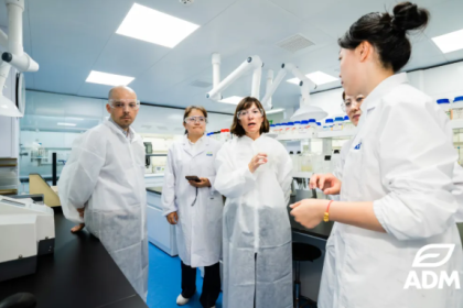 实验室重装开业4